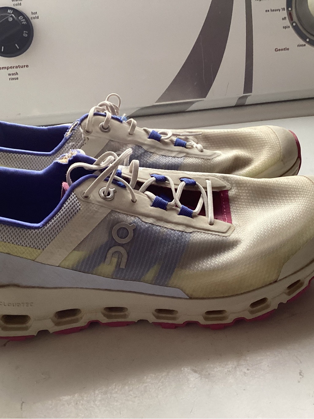 On Running Women's Cream And Blue Athletic Shoes With Pink Accents